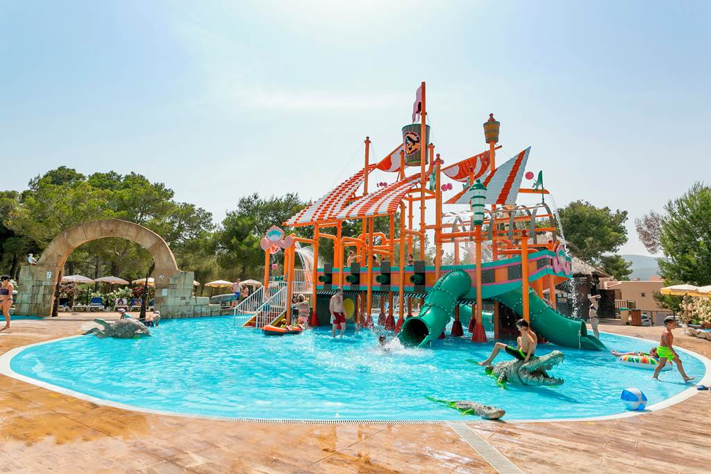 Ibiza holidays for families - Invisa Figueral Resort