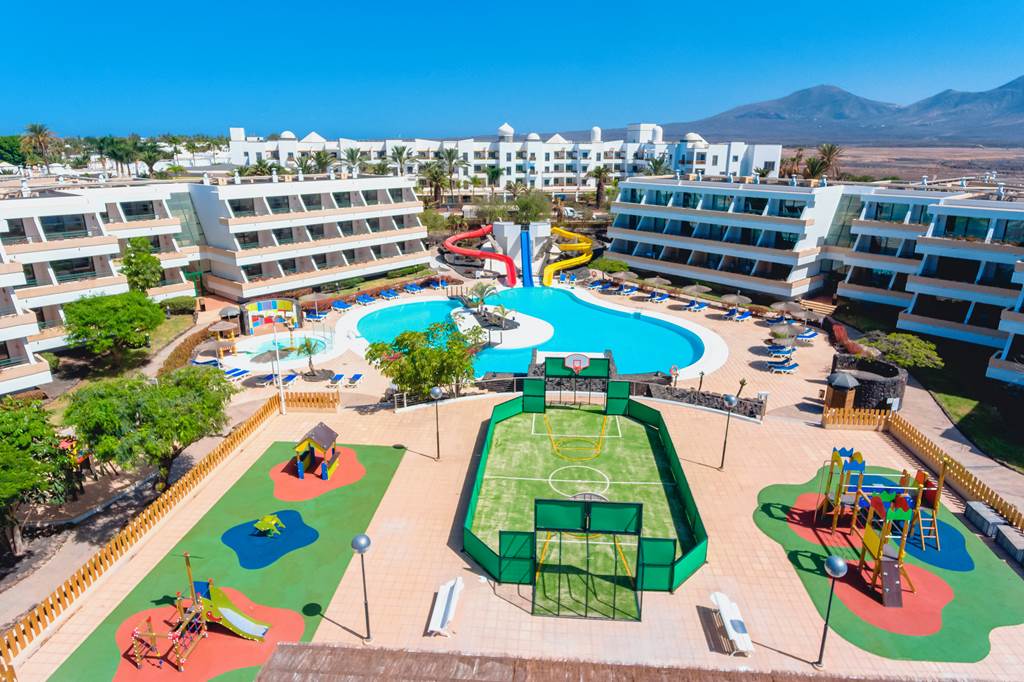 family holidays to Lanzarote - Dreams Lanzarote Playa Dorada Resort & Spa