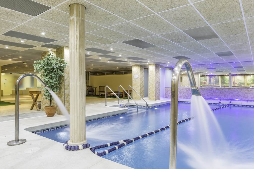 family hotels in Marbella - Aparthotel Monarque Sultan